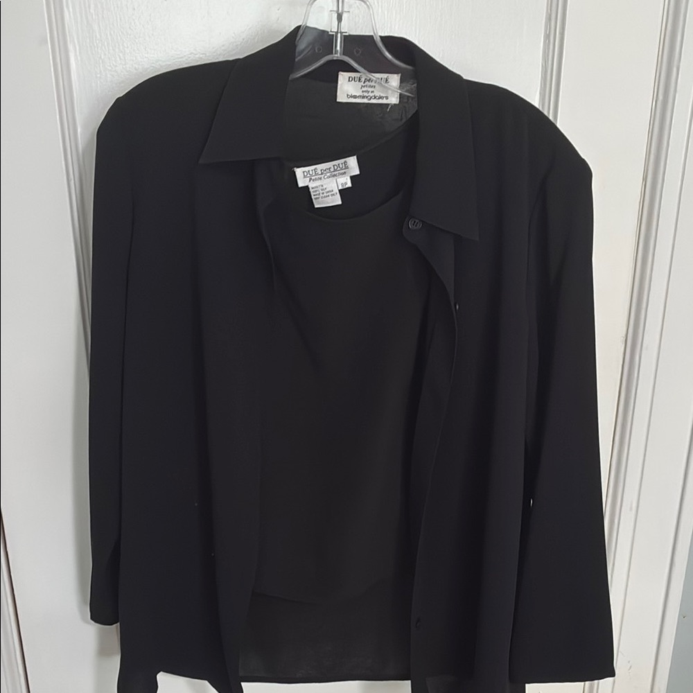 Due Black Blazer and Tank Set